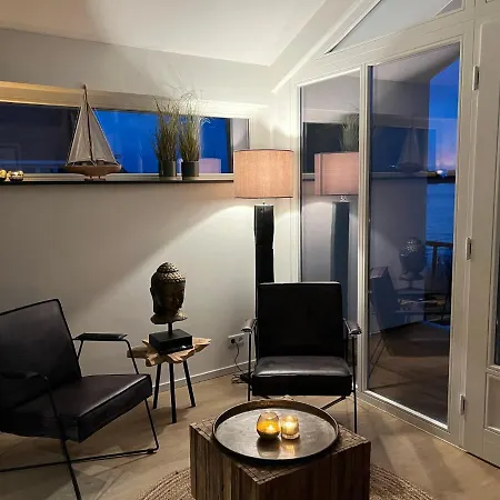 Plassenzicht Logies & Sloepverhuur Loosdrecht