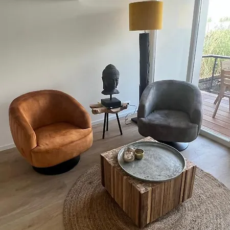 Plassenzicht Logies & Sloepverhuur Bed & Breakfast *