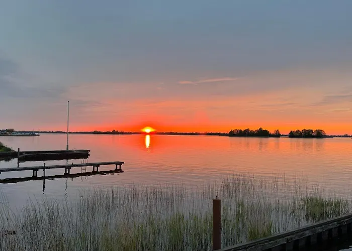 Plassenzicht Logies & Sloepverhuur Bed and Breakfast