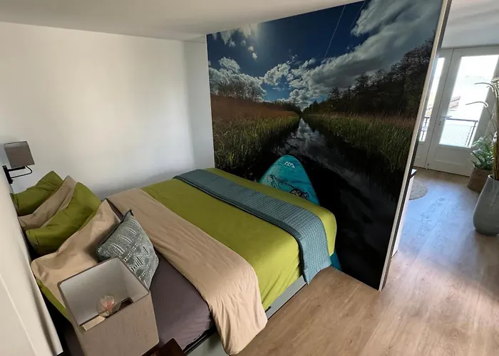 Plassenzicht Logies & Sloepverhuur Bed and Breakfast Loosdrecht