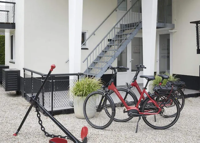 Bed and Breakfast Plassenzicht Logies & Sloepverhuur